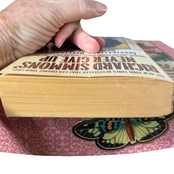 Richard Simmons Never Give Up Inspirations Reflections Stories of Hope Paperback - Picture 3 of 8